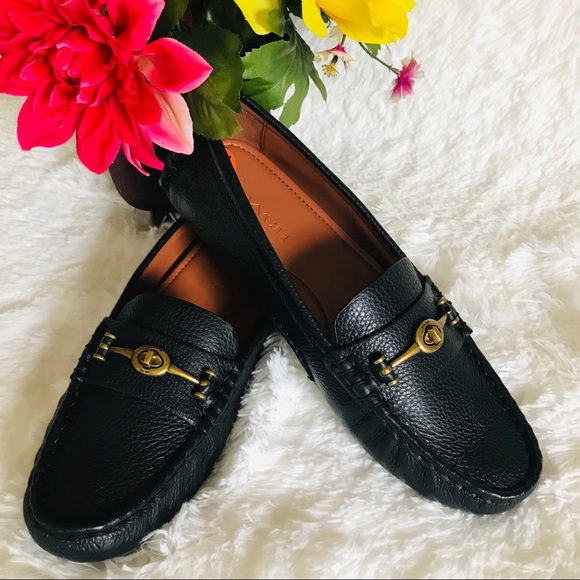 NWOT COACH Crosby Driver Turnlock Leather Loafers
